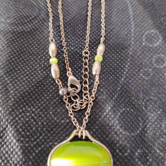 Green Peridot Necklace - Picture 1 of 3